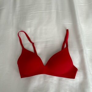 Bra - t-shirt lightly lined wireless 32b